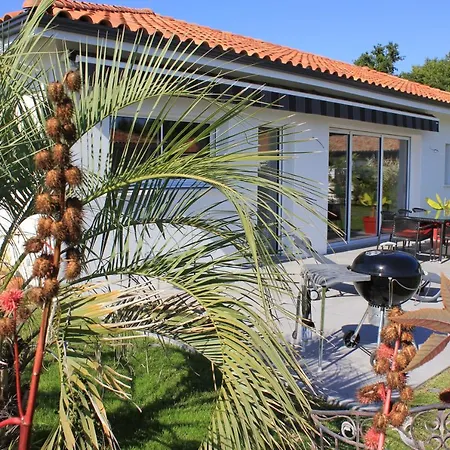 L'entrelacs D'hôtes Avec Piscine ,proche Golfs Et Bassin D'arcachon Couette-café Sanguinet