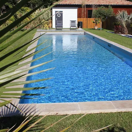 Couette-café L'entrelacs D'hôtes Avec Piscine ,proche Golfs Et Bassin D'arcachon *
